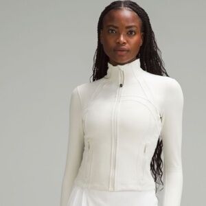 Lululemon Define Cropped Ribbed Jacket. Colour - Bone